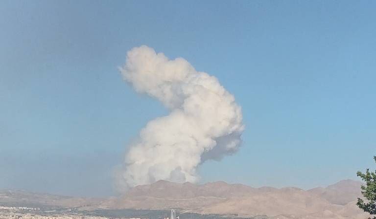 خبرهای جدید جنگ ایران و اسراییل: حمله به کرمانشاه / صداوسیما: سرنگونی پهپاد اسراییل در اصفهان / خروج 800 چینی از ایران / حمله تل آویو به دانشگاه افسری امام حسین