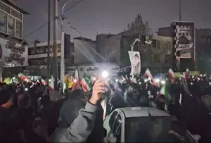 واکنش مردم به قطع برق در میدان شهدا تهران