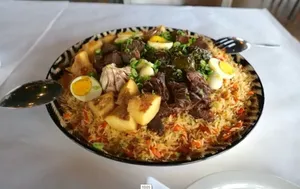 غذای خیابانی در آمریکا؛ پخت ازبکی پلو با گوشت بره در شیکاگو