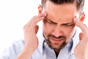 مسکن گیاهی برای سردرد؛ خواص شگفت‌انگیز بابونه (فیلم)