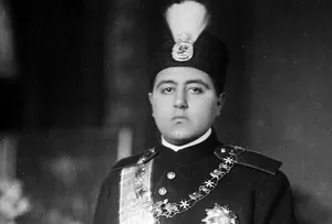 «خدیجه، خواهر احمدشاه» در سفر اروپا؛ 100 سال قبل (عکس)