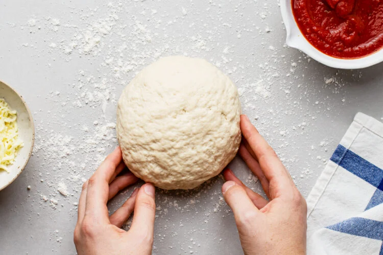 خمیر پیتزا با ماست