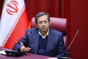همتی: بازار ارز روال طبیعی خود را طی می‌کند