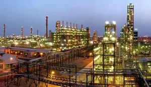 صنعت پتروشیمی در مسیر بازسازی؛ مصرف کنندگان پلاستیک صرفه جویی کنند