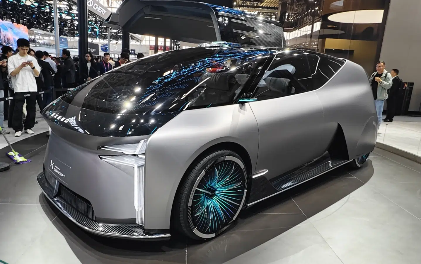 مفهومی خودران X-Concept چری