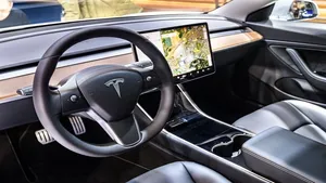 نیاز میلیون‌ها تسلا به ارتقا برای رانندگی کاملا خودران