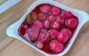 طرز تهیه ترشی پیاز عسلی با تمام نکات!