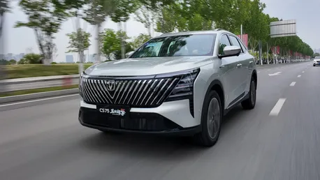 چانگان CS75 پلاس با موتور 500 بار و مصرف زیر 4 لیتر در راه بازار (+عکس)