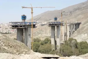 مسدود شدن بلوار جانبازان کرج برای ایمن‌سازی پل B1