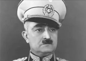 «احمد امیراحمدی» نخستین سپهبد ایران در لباس رسمی نظامی (عکس)