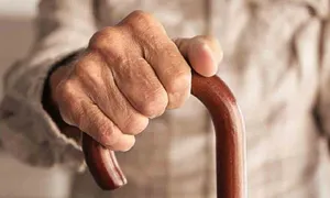 توصیه‌های تخصصی برای کاهش اضطراب سالمندان در شرایط جنگی