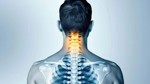 پایین نگه داشتن گردن عامل اصلی ابتلا به دیسک گردن (فیلم)