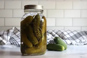 طرز تهیه خیارشور لهستانی با ماندگاری بالا