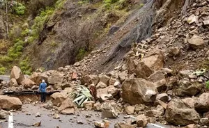 ده‌ها کشته و زخمی در پی سیل و رانش زمین در شمال‌غرب چین
