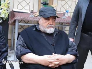 حضور هنرمندان در مراسم یادبود مادر محمدرضا شریفی‌نیا (عکس)
