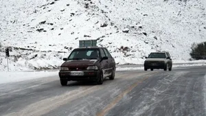 بارش برف و باران در ۴ استان/ انسداد ۹ جاده در کشور