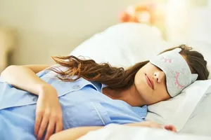 پنج عادت شبانه که ممکن است باعث مرگ در خواب شوند (فیلم)