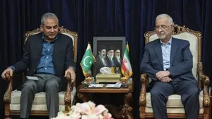 تصاویری از استقبال وزیر کشور از همتای پاکستانی خود