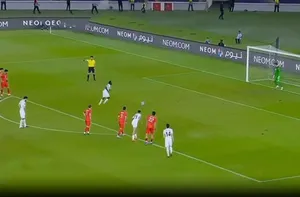 گل اول شباب الاهلی امارات به تراکتور توسط سزار