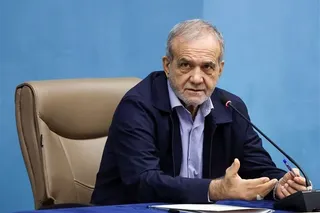 پزشکیان: سلاح هسته‌ای برای یک رژیم، اما جنگ علیه یک ملت به‌ خاطر برنامه هسته‌ای صلح‌آمیزش؟