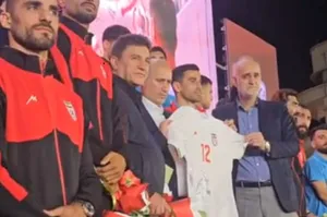 رونمایی رسمی از پیراهن تیم ملی فوتبال ایران