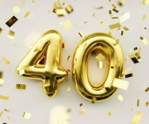 40 سالگی فصل اوج گرفتن زندگی است 40 سالگی فصل اوج گرفتن زندگی است