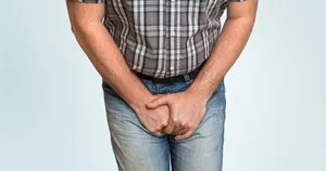 بی اختیاری ادرار هنگام سرفه و عطسه از چیست