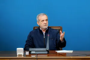 پزشکیان: به دنبال جنگ نیستیم، اما مقابل حمله با قدرت می‌ایستیم