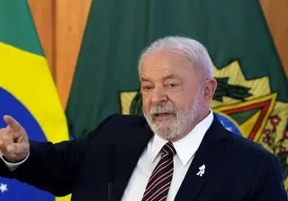 رئیس جمهور برزیل: دونالد ترامپ حق ندارد صبح از خواب بیدار شود و کشوری را تهدید کند