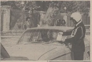 این ۳۰ نفر حق ندارند در تهران رانندگی کنند! / 50 سال پیش