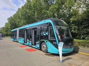 اتوبوس‌های ۲۶ متری وارد خطوط تهران شدند