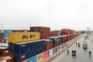 الجزیره: پاکستان مسیرهای تجاری جاده‌ای به ایران را باز می‌کند