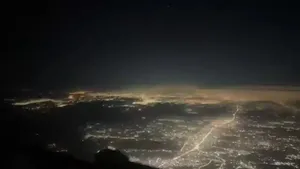 تصویر تکان‌دهنده هوای آلوده تهران از دیدگاه خلبان در فرودگاه مهرآباد (فیلم)