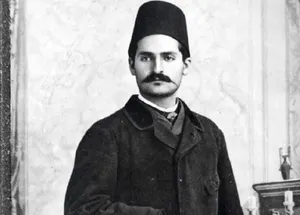 تیپ و چهره خاص «عبدالله قاجار» عکاس دربار ناصری