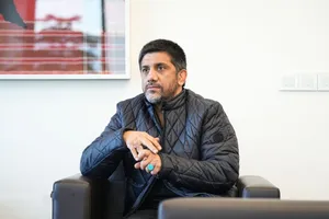 واکنش دبیر به تغییر استایل رئیس‌جمهور در جلسات