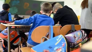 تصویب الزام قانونی برای حذف تلفن همراه از مدارس انگلیس