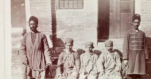 عدالت به سبک قاجار؛ تصویر تاریخی از محکومان در شهر تهران