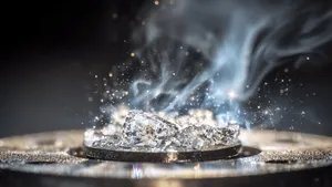 الماس از دود؟ روش علمی عجیب برای رشد الماس در خانه