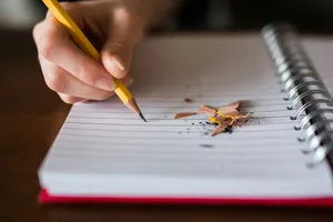 اهمیت و تقویت مهارت‌های نوشتاری