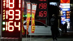 کاهش ذخایر بنزین آمریکا در جنگ ایران