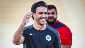 ستاره آبی‌پوشان در ایستگاه پنجاه؛ نگاهی به کارنامه فرهاد مجیدی