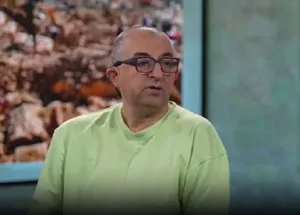 دکتر مهدی زارع: دشمن حتی از قصد هم نمی تواند موجب زمین لرزه شود