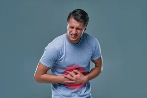 چرا دچار نفخ می‌شویم؟ / راهکارهای برطرف کردن مشکل خیلی‌ها در این روزها